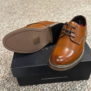 Boys size 11 brown dress shoes